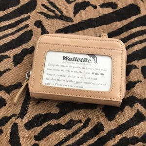 WalletBe Leather Wallet & Free Scarf